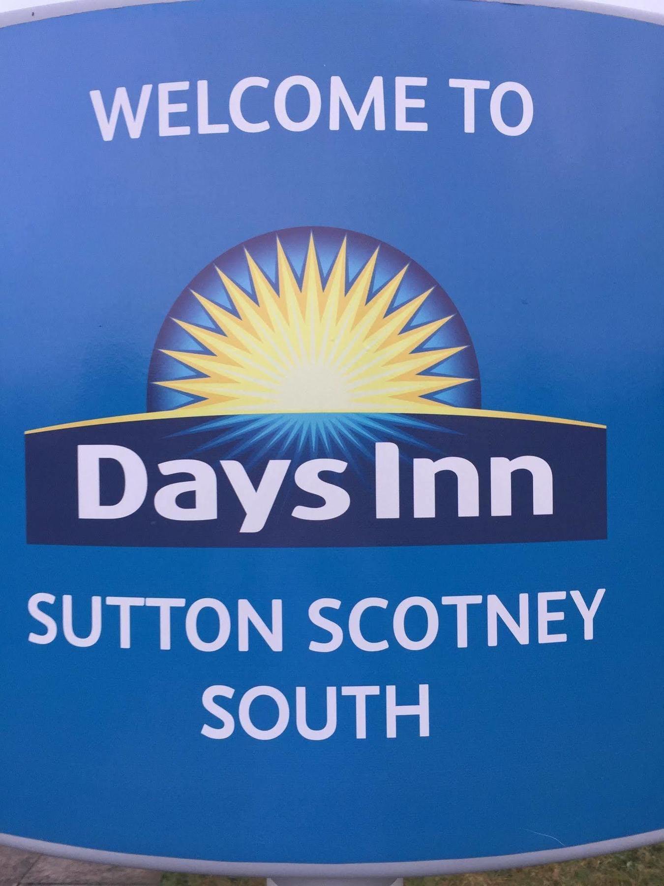 Days Inn Sutton Scotney South Bagian luar foto